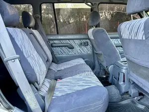 Toyota Land Cruiser Prado 2.7 5dr 2004 Gray