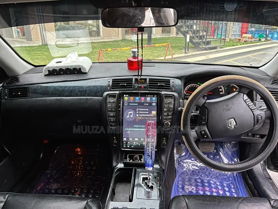 Toyota Crown 2006 Black