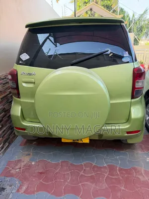 Toyota Rush 1.5 AWD 2008 Green