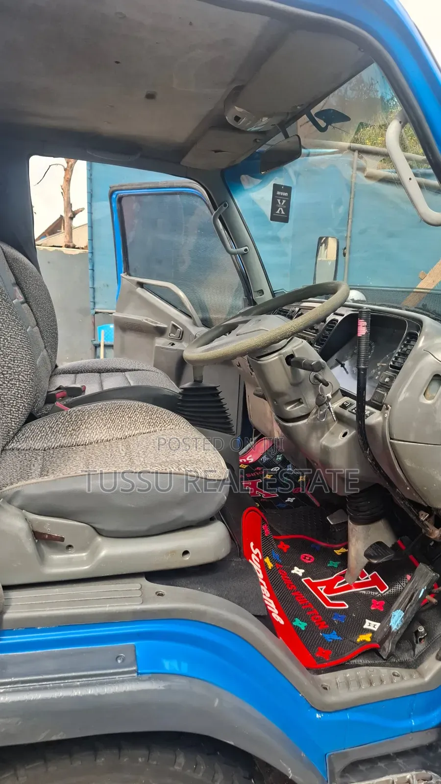 Mitsubishi Canter 4d33