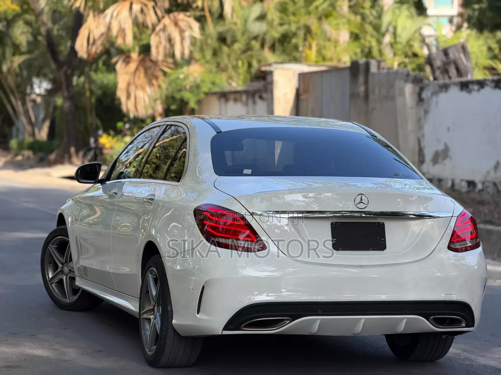 Mercedes-Benz C-Class 2014 White