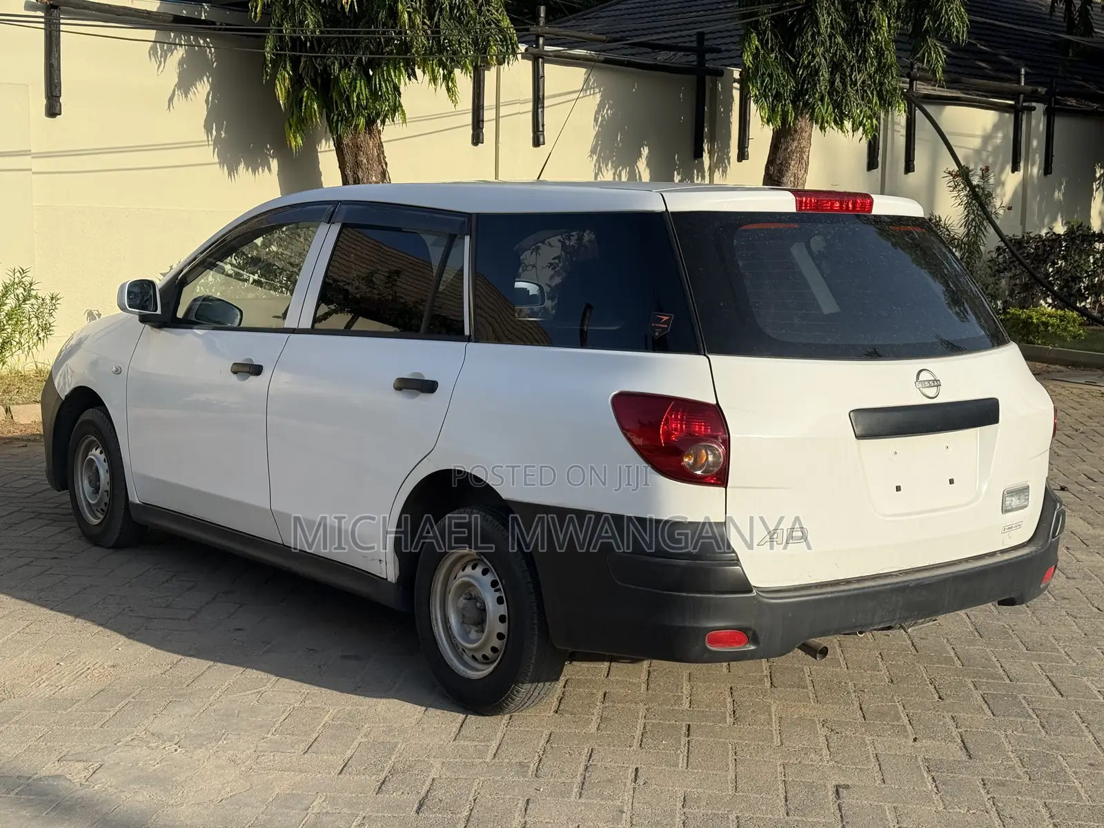 Nissan Advan 2017 White