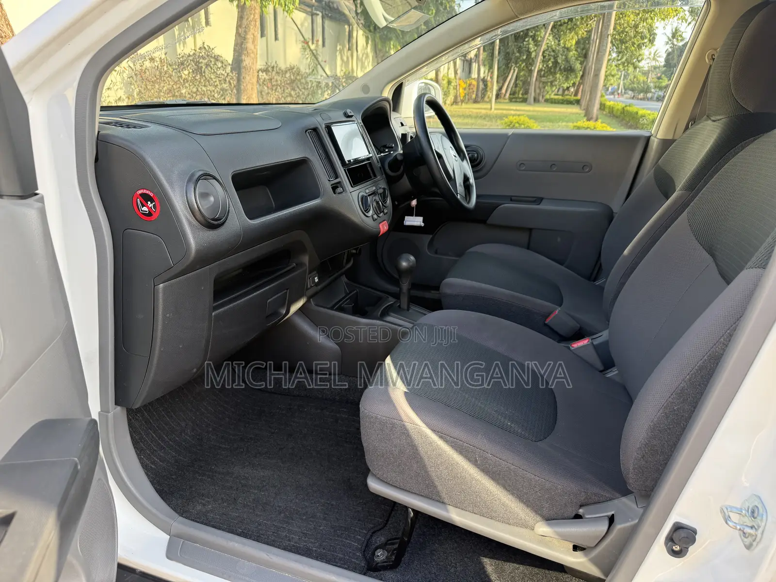 Nissan Advan 2017 White