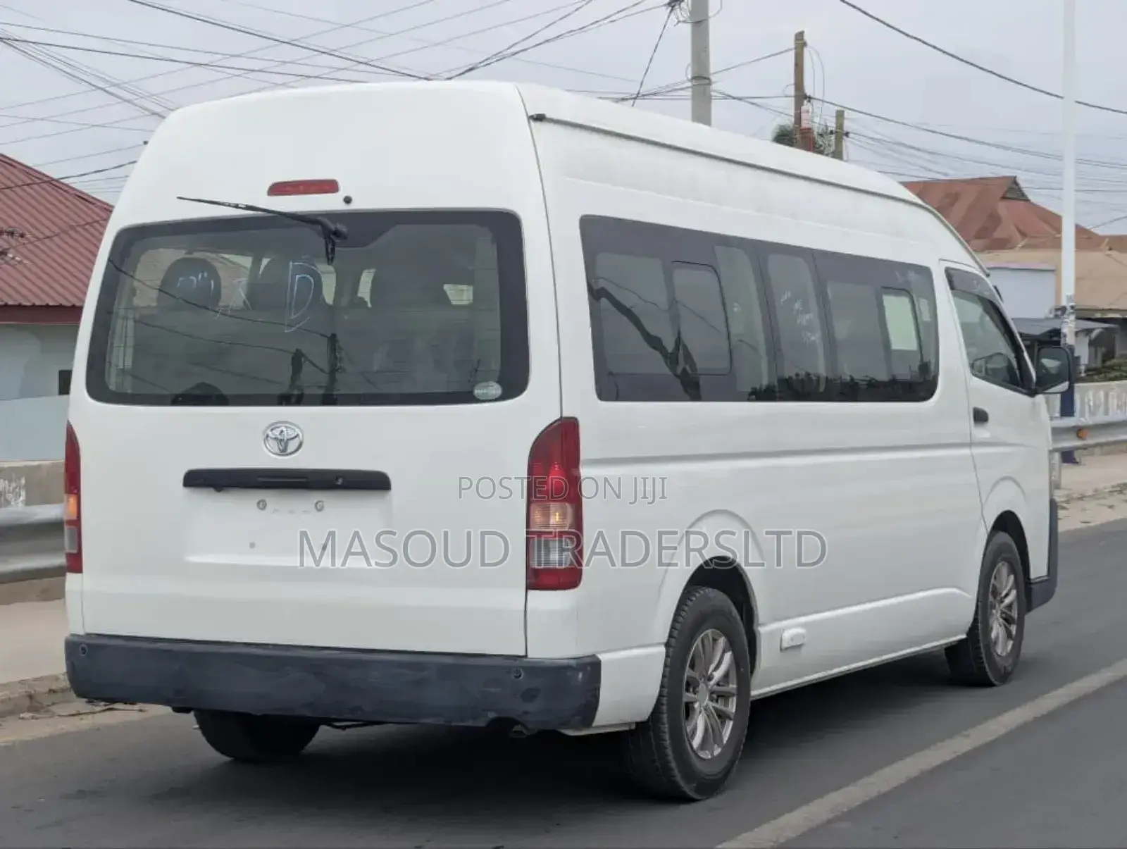Toyota Quantum 2010 White
