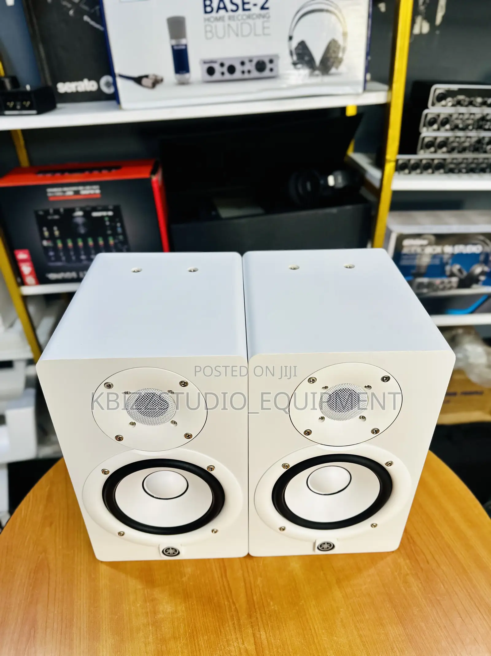 Yamaha Hs5i Powered Studio Monitor Speaker