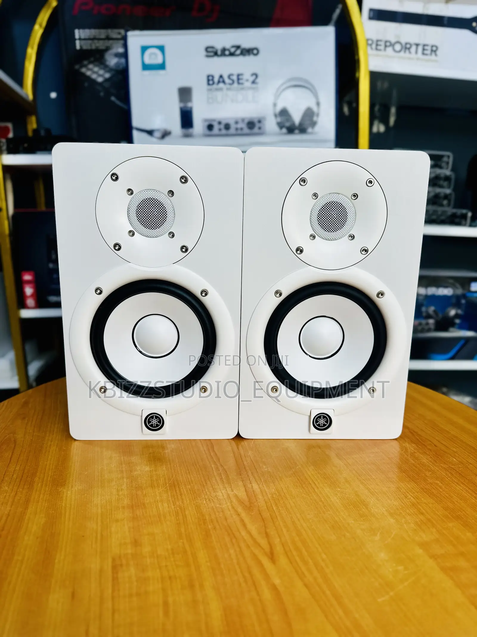 Yamaha Hs5i Powered Studio Monitor Speaker