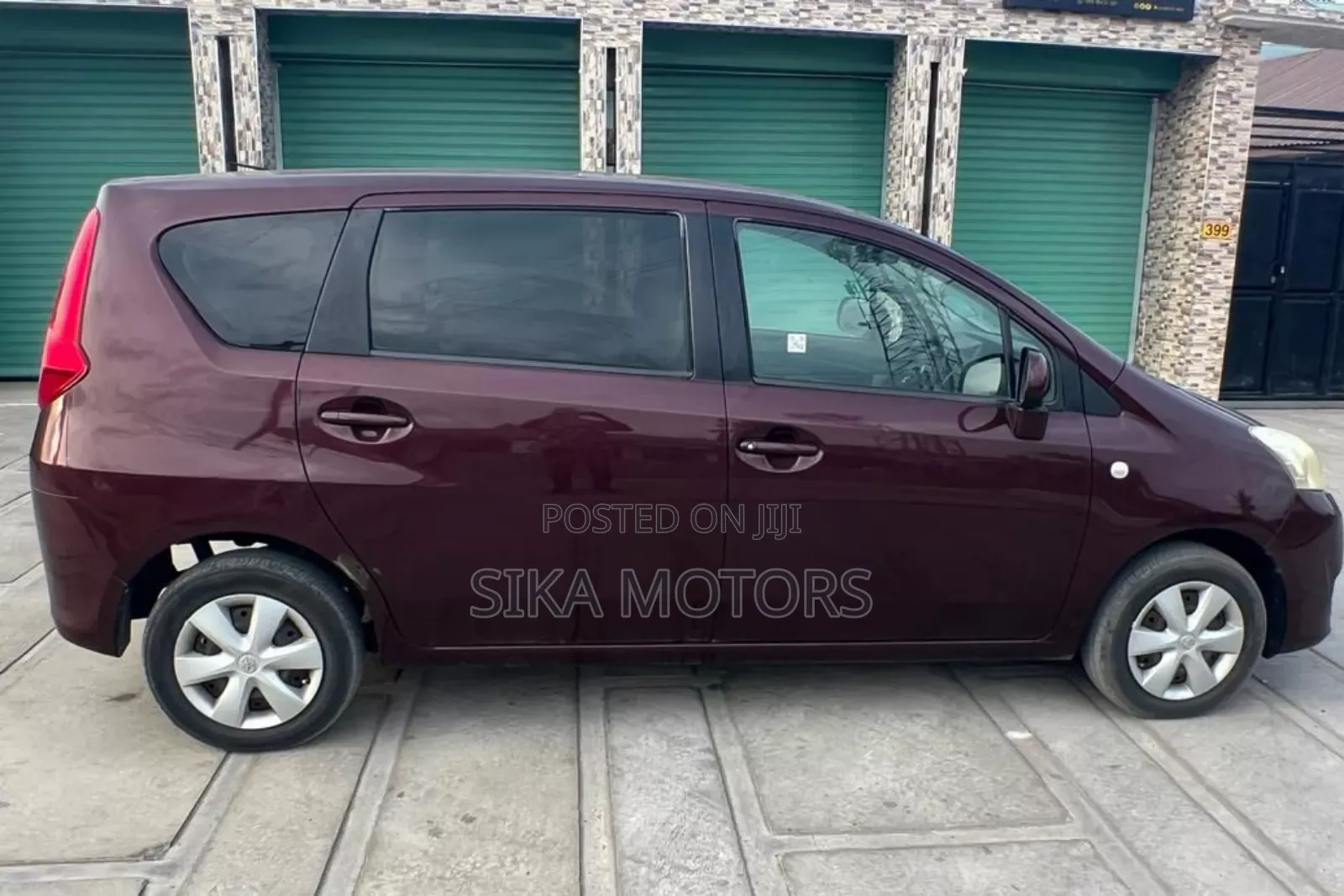 Toyota Passo Sette 2009 Purple