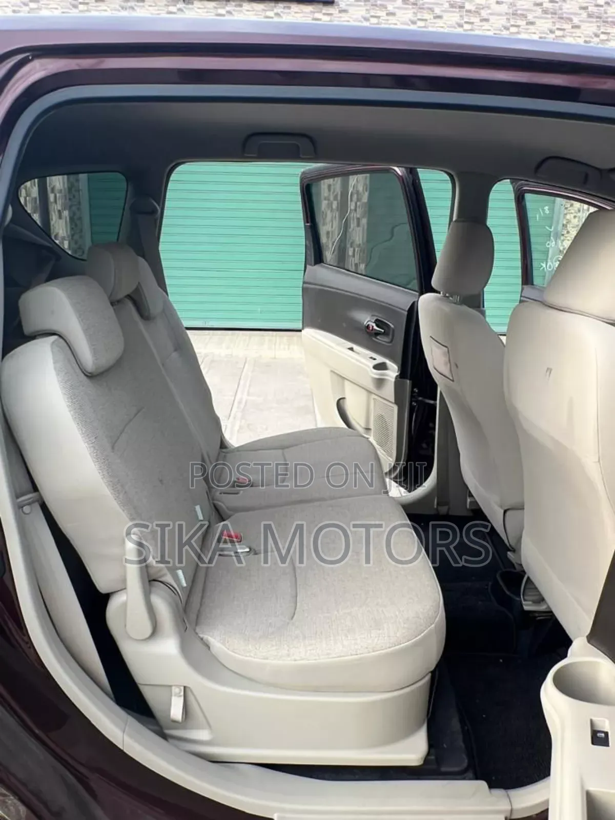 Toyota Passo Sette 2009 Purple