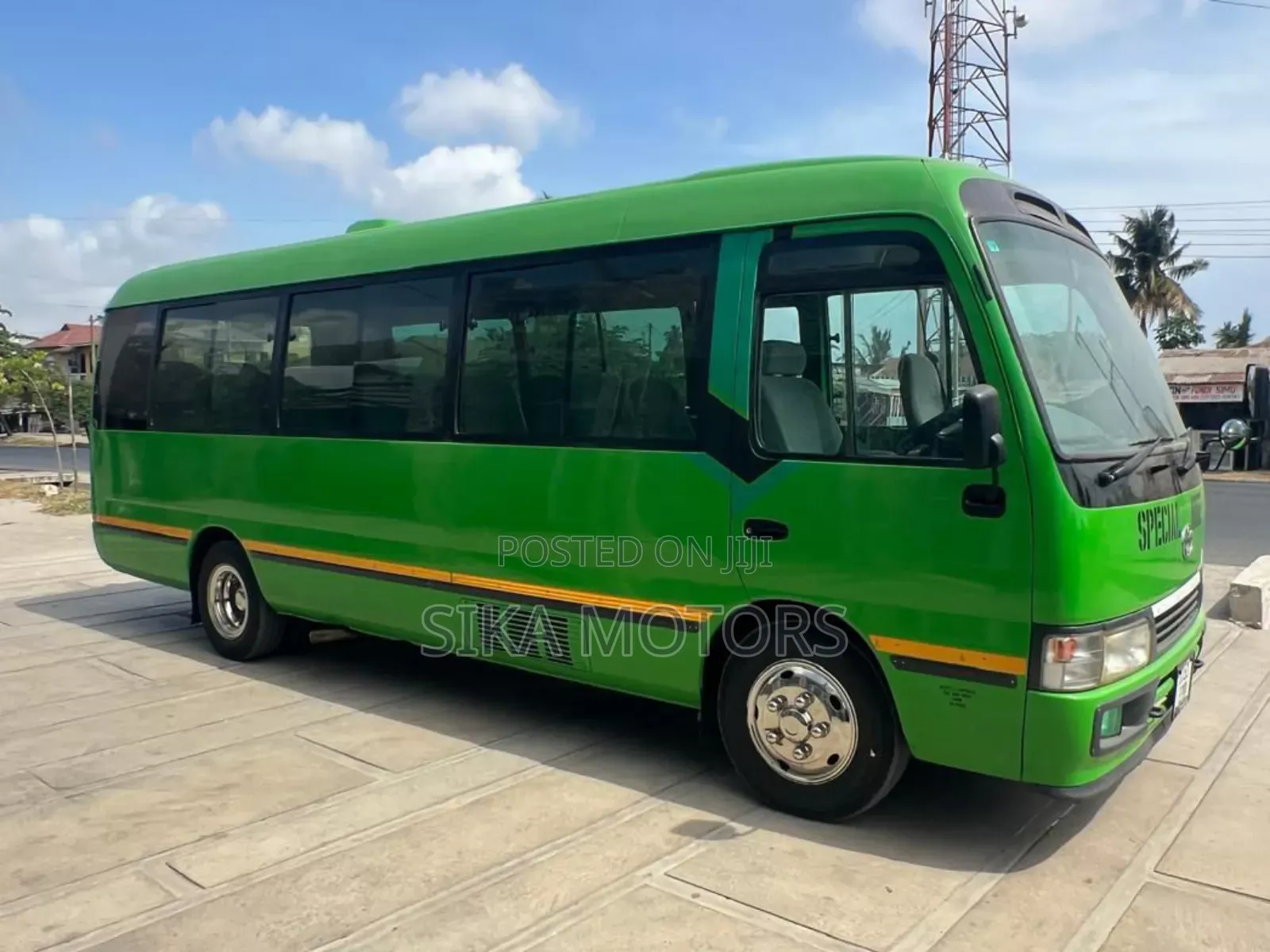 Toyota Coaster 2004 Green
