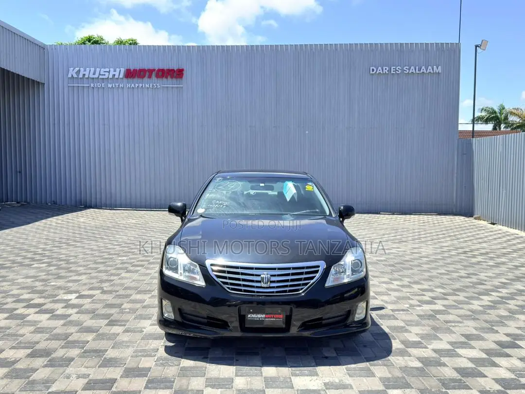 Toyota Crown 2008 Black