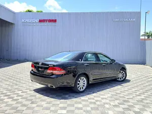 Toyota Crown 2008 Black