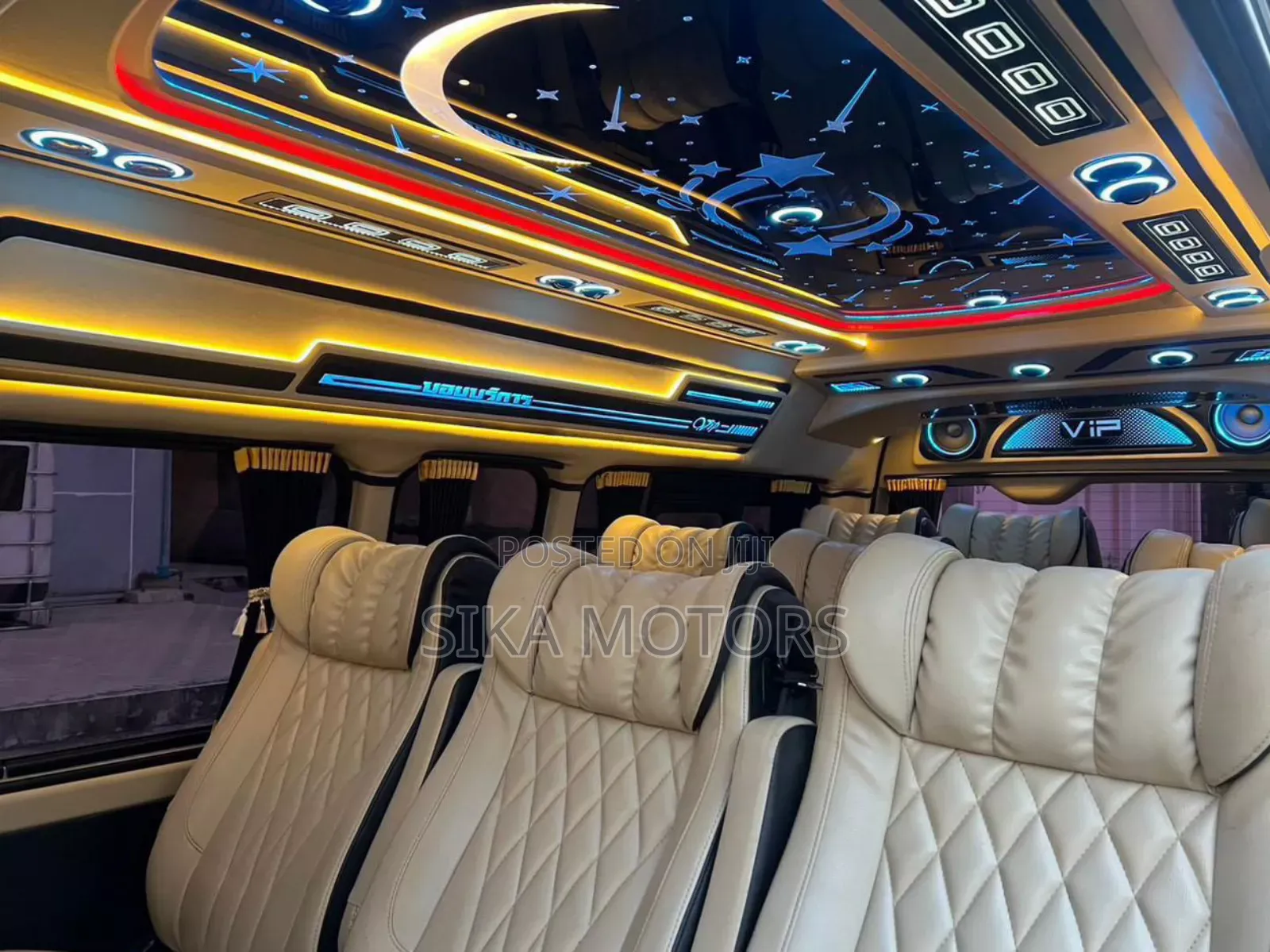 Toyota HiAce 2018 White