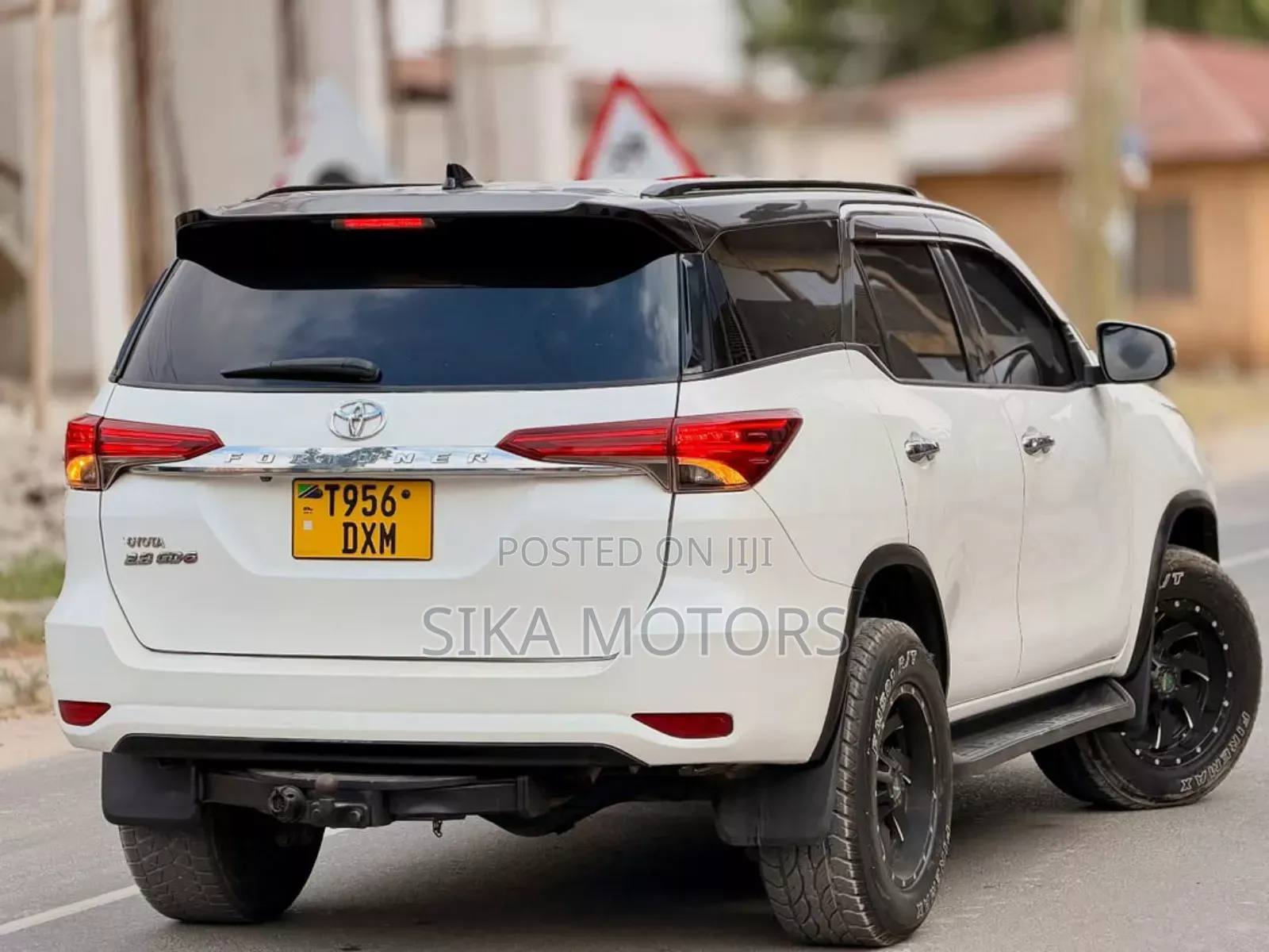 Toyota Fortuner 2017 White