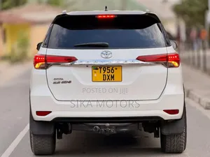Toyota Fortuner 2017 White
