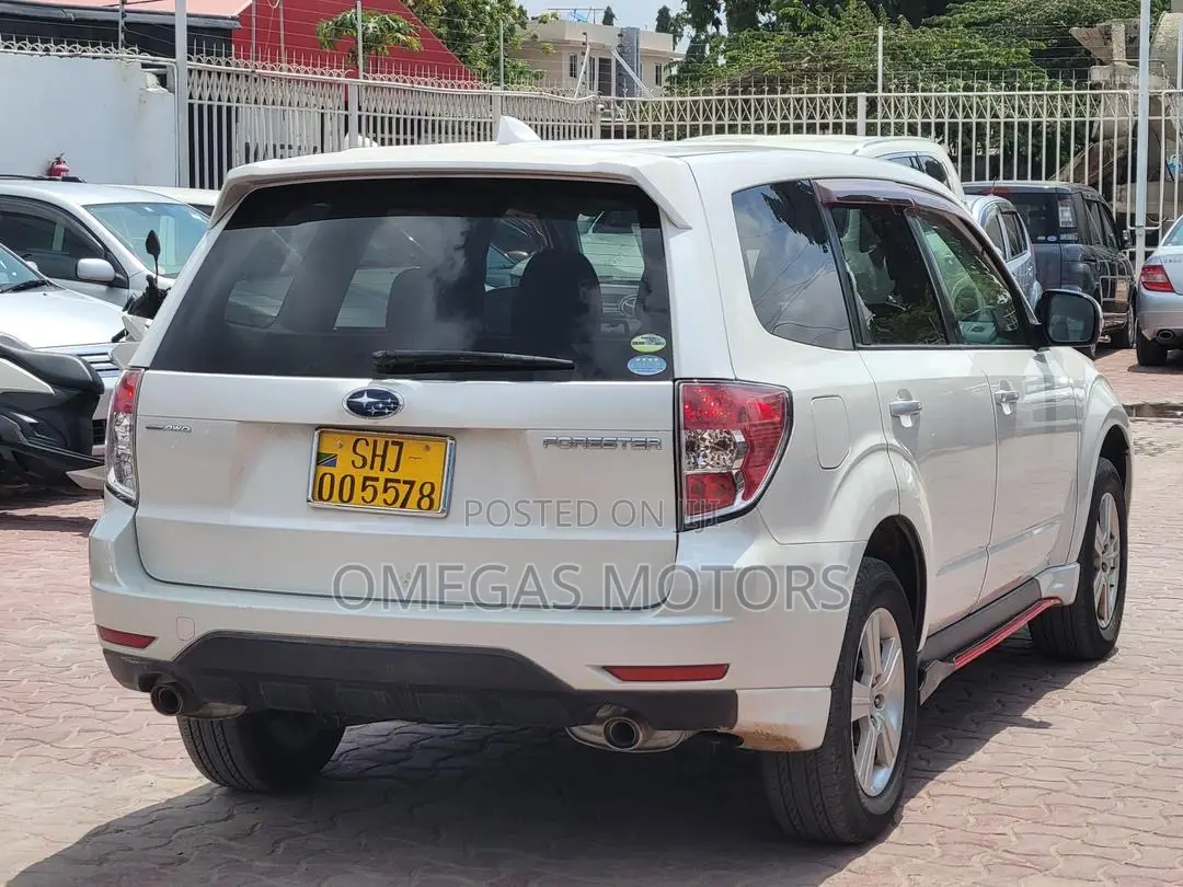 Subaru Forester 2.0D X 2009 White