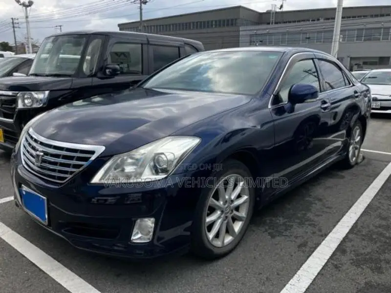 Toyota Crown 2009 Brown