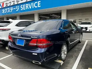Toyota Crown 2009 Brown