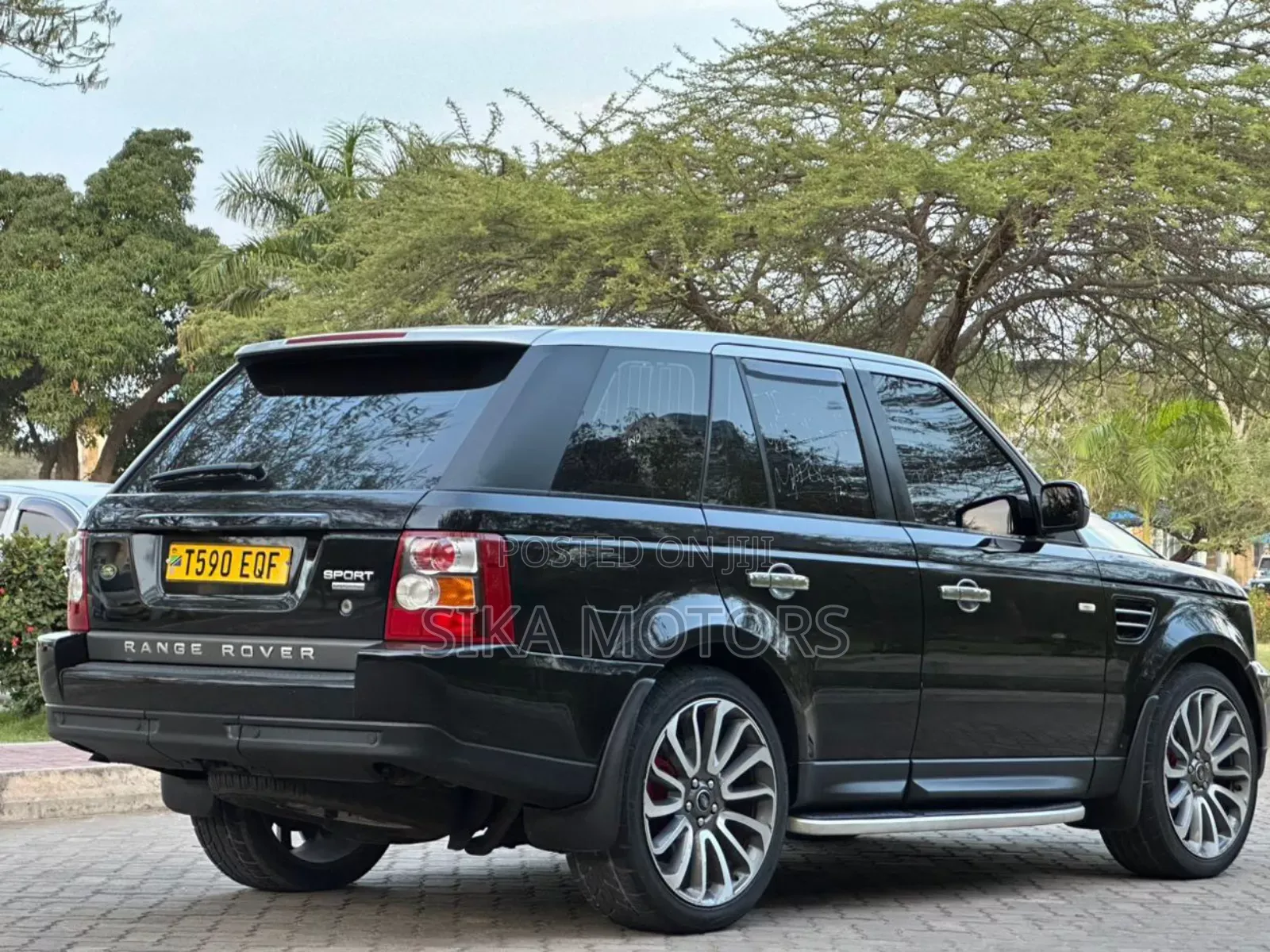 Land Rover Range Rover Vogue 2016 Black