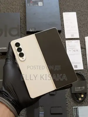 New Samsung Galaxy Z Fold4 256 GB