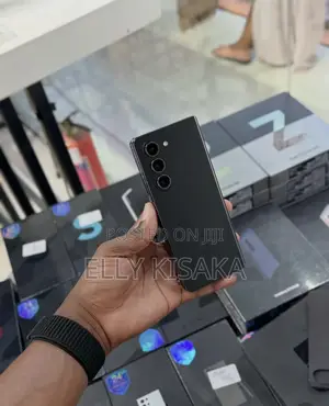 New Samsung Galaxy Z Fold 5 256 GB Black