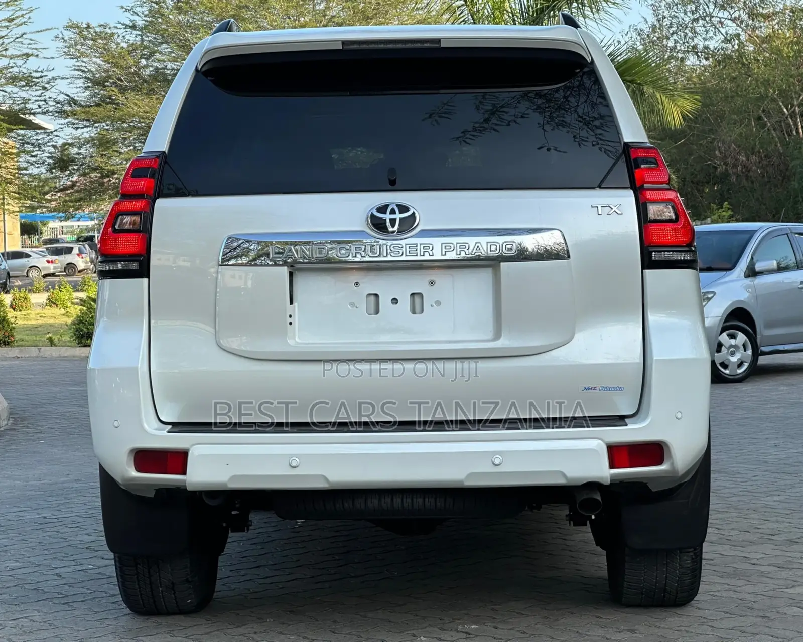 Toyota Land Cruiser Prado 2023 White