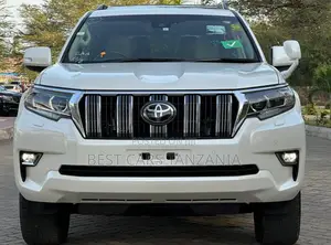 Toyota Land Cruiser Prado 2023 White