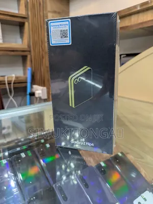 New Samsung Galaxy Z Flip6 256 GB Black