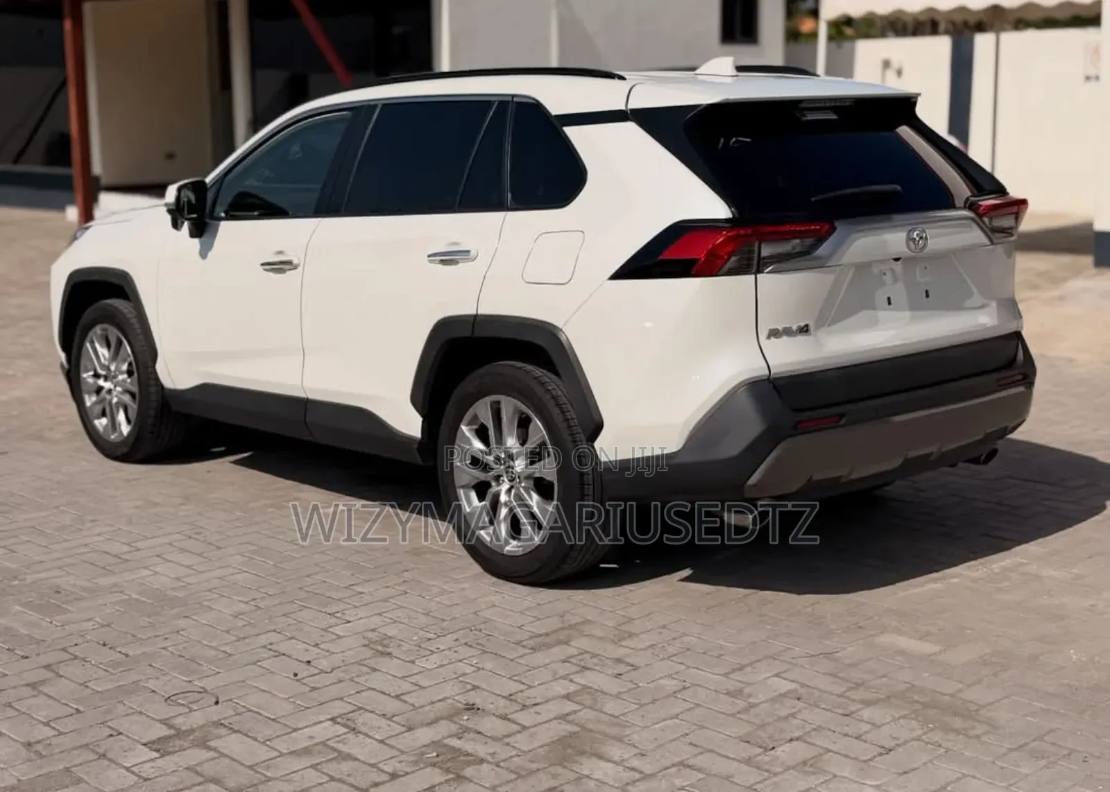 Toyota RAV4 2019 Off white