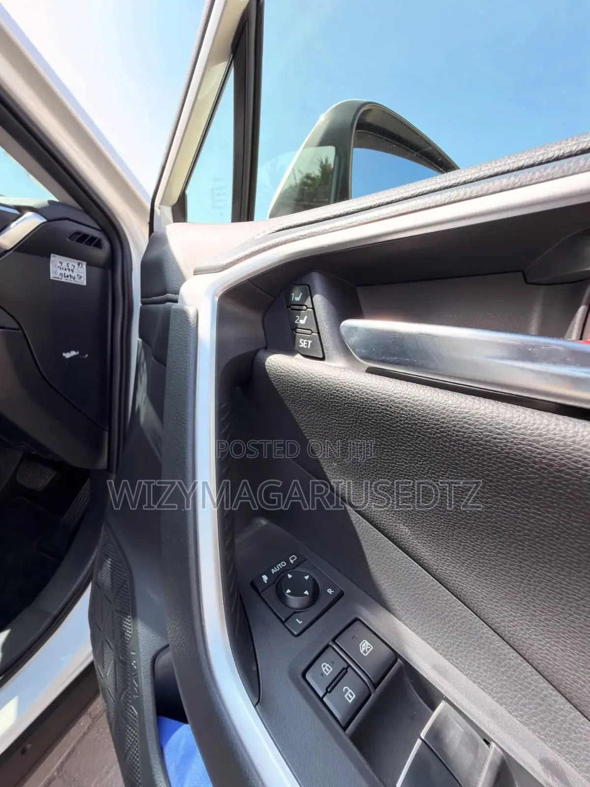 Toyota RAV4 2019 Off white