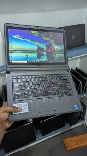 New Laptop Dell 8GB Intel Core I3 HDD 500GB
