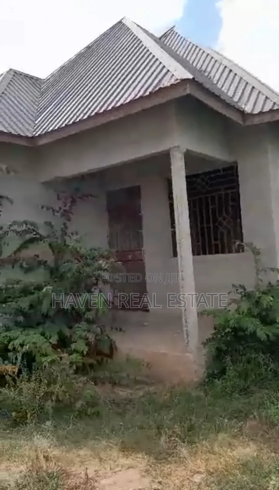 3bdrm House in Goba for sale