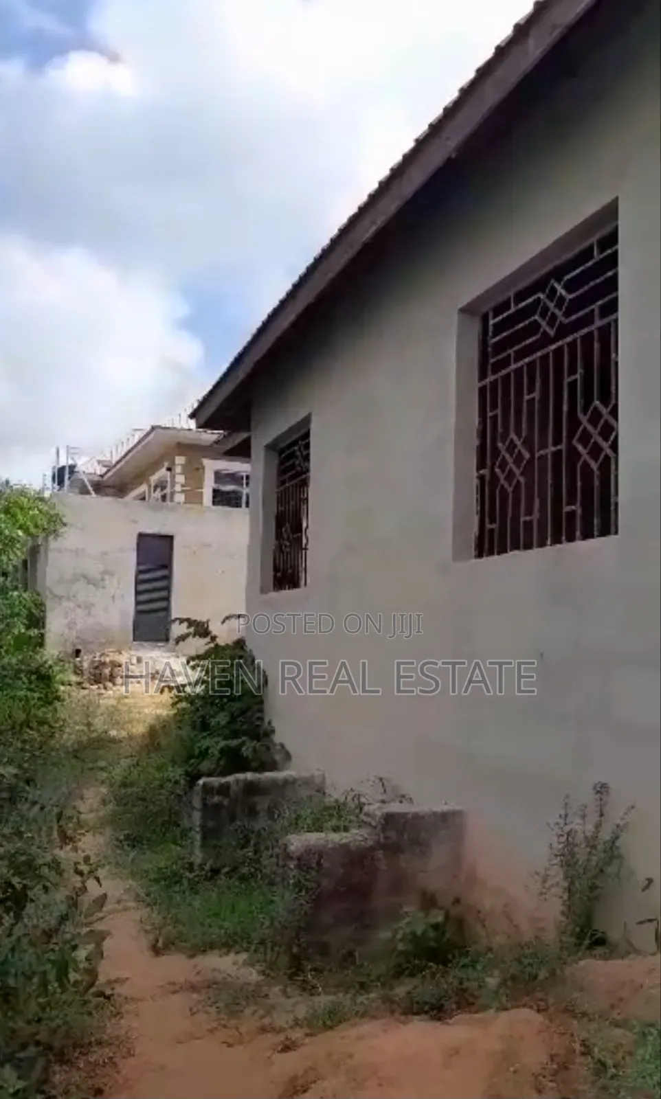 3bdrm House in Goba for sale