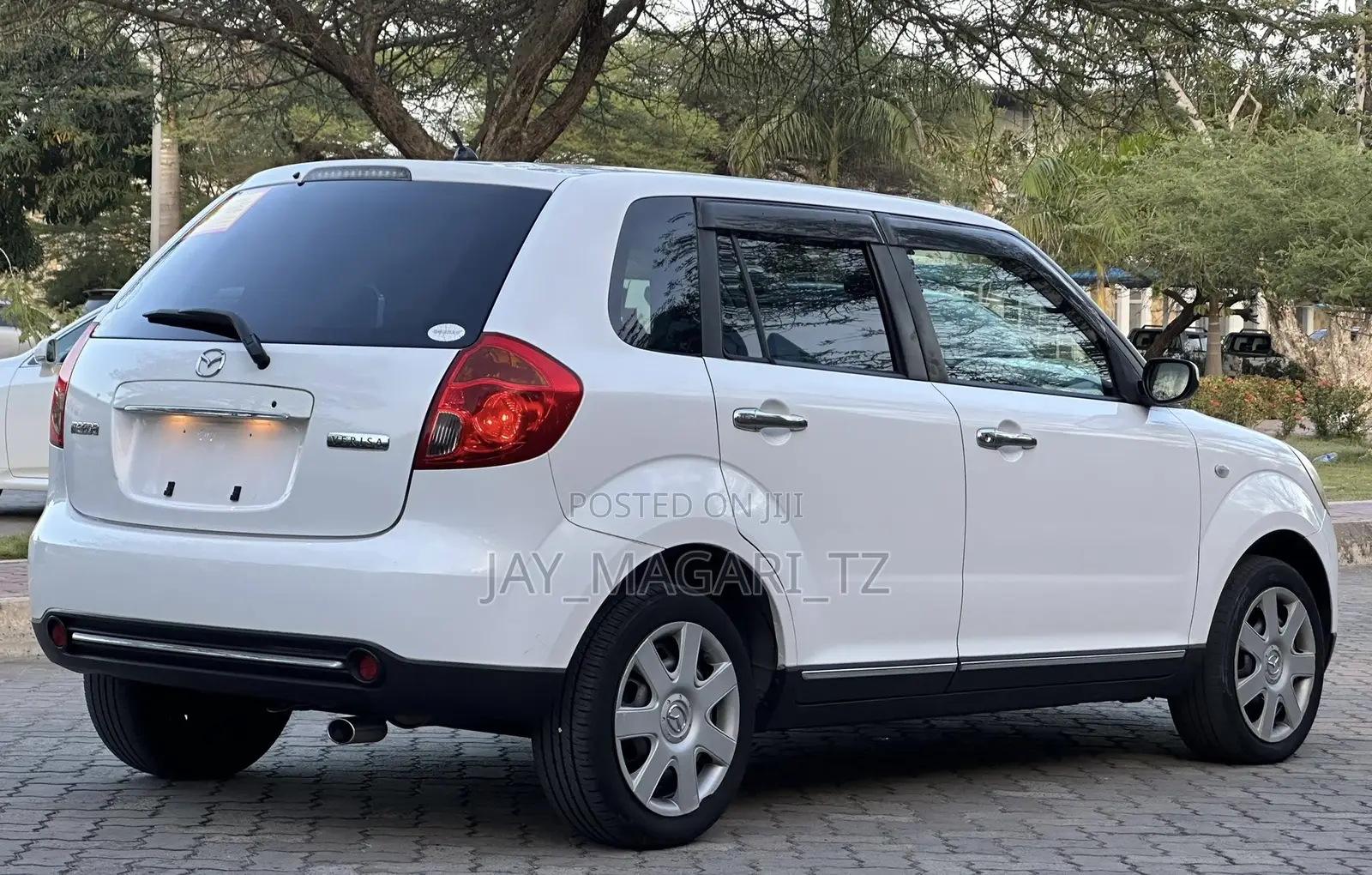 Mazda Verisa 2007 White