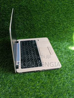Laptop HP EliteBook 820 G3 8GB AMD A10 HDD 500GB