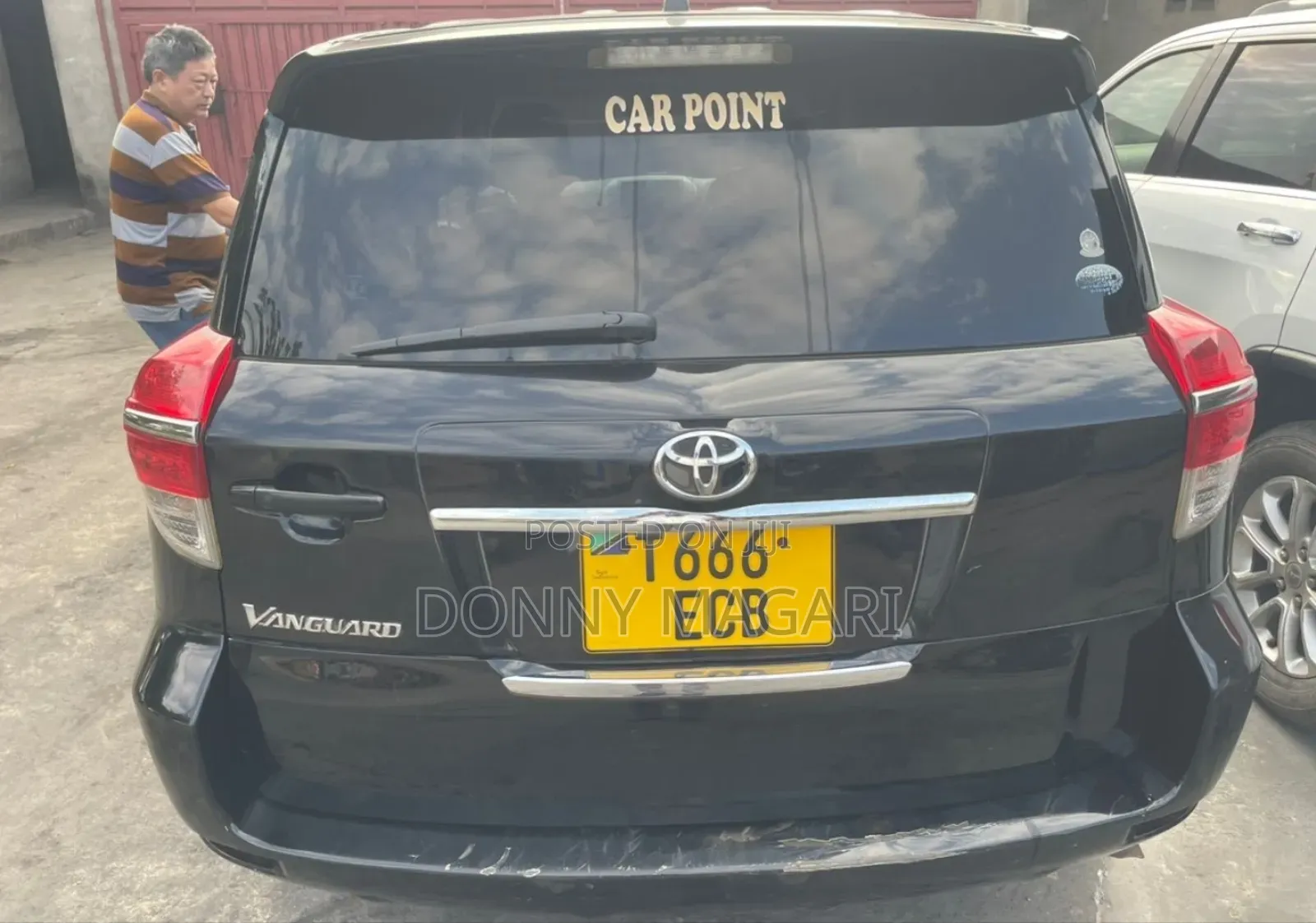 Toyota Vanguard 2011 Black