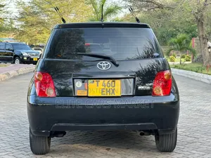 Toyota IST 2004 Black
