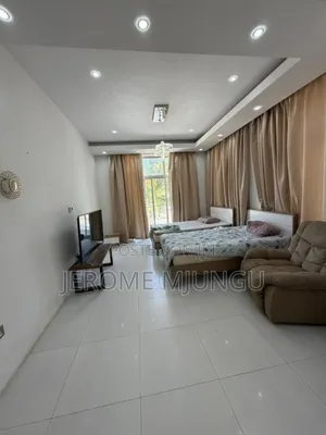 6bdrm House in Ada Estate for rent