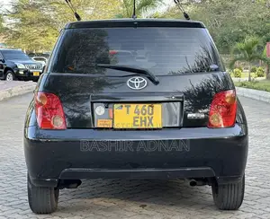 Toyota IST 2004 Black