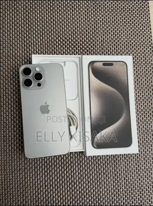 New Apple iPhone 15 Pro Max 256 GB Silver