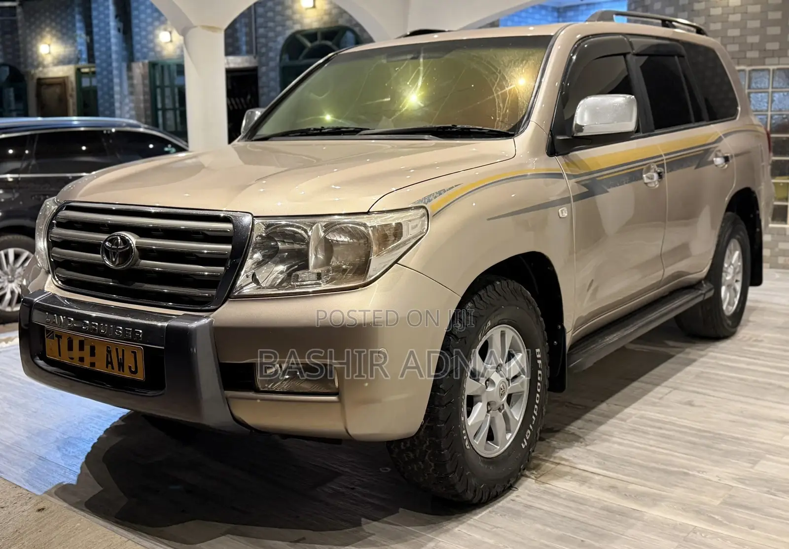 Toyota Land Cruiser 4.5 V8 TD STD 2009 Gold