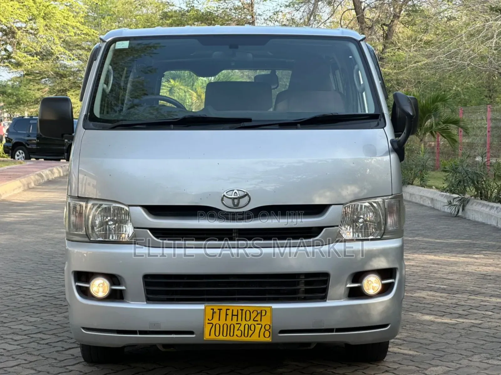Toyota HiAce 2009 Silver