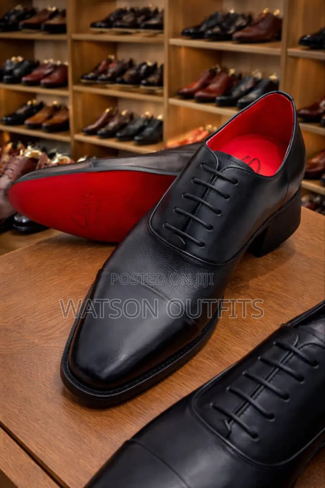 Men's Leather Shoes Officially Very Royal or Kingly