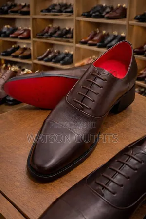 Men's Leather Shoes Officially Very Royal or Kingly