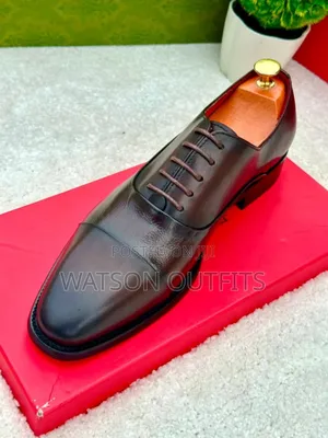 Men's Leather Shoes Officially Very Royal or Kingly