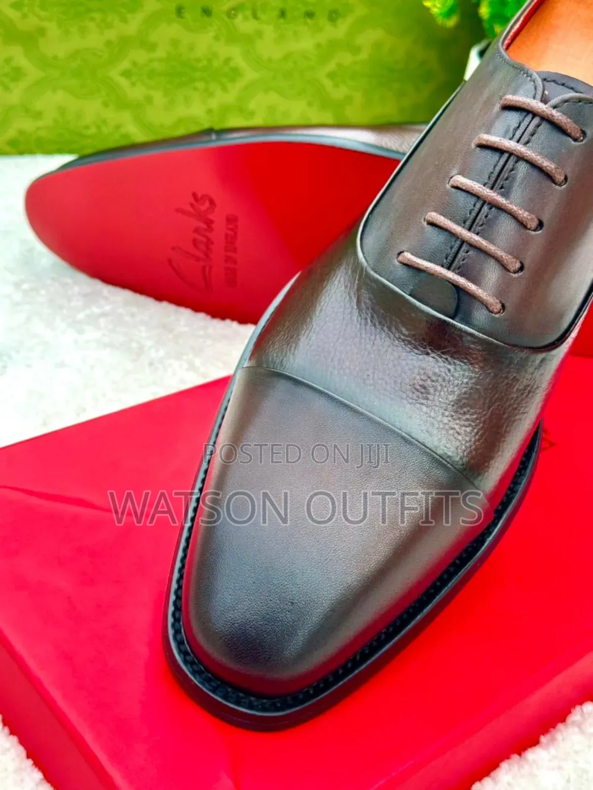 Men's Leather Shoes Officially Very Royal or Kingly