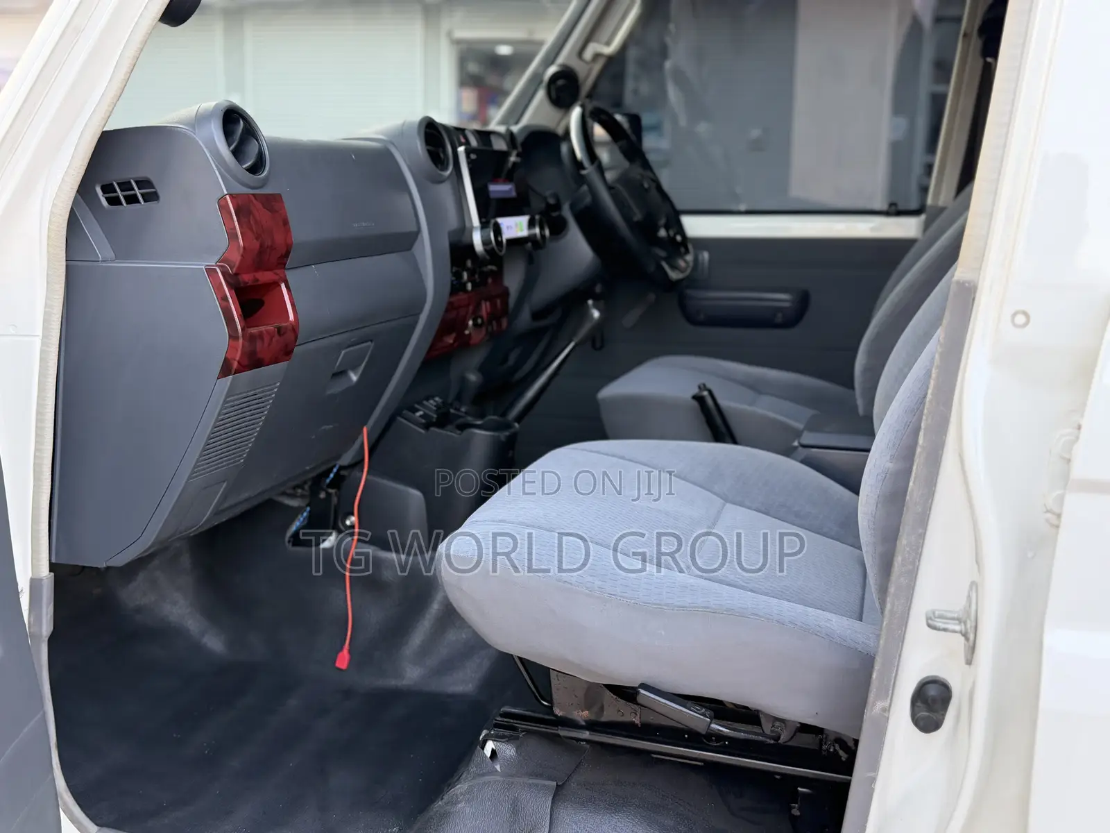 Toyota Land Cruiser 79 Series 2019 White