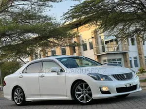 Toyota Crown 2009 Off white
