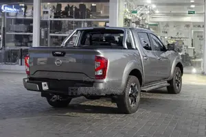 Nissan Navara 2022 Gray