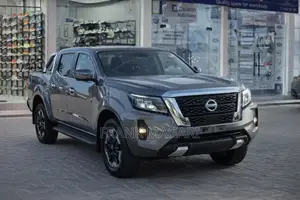 Nissan Navara 2022 Gray