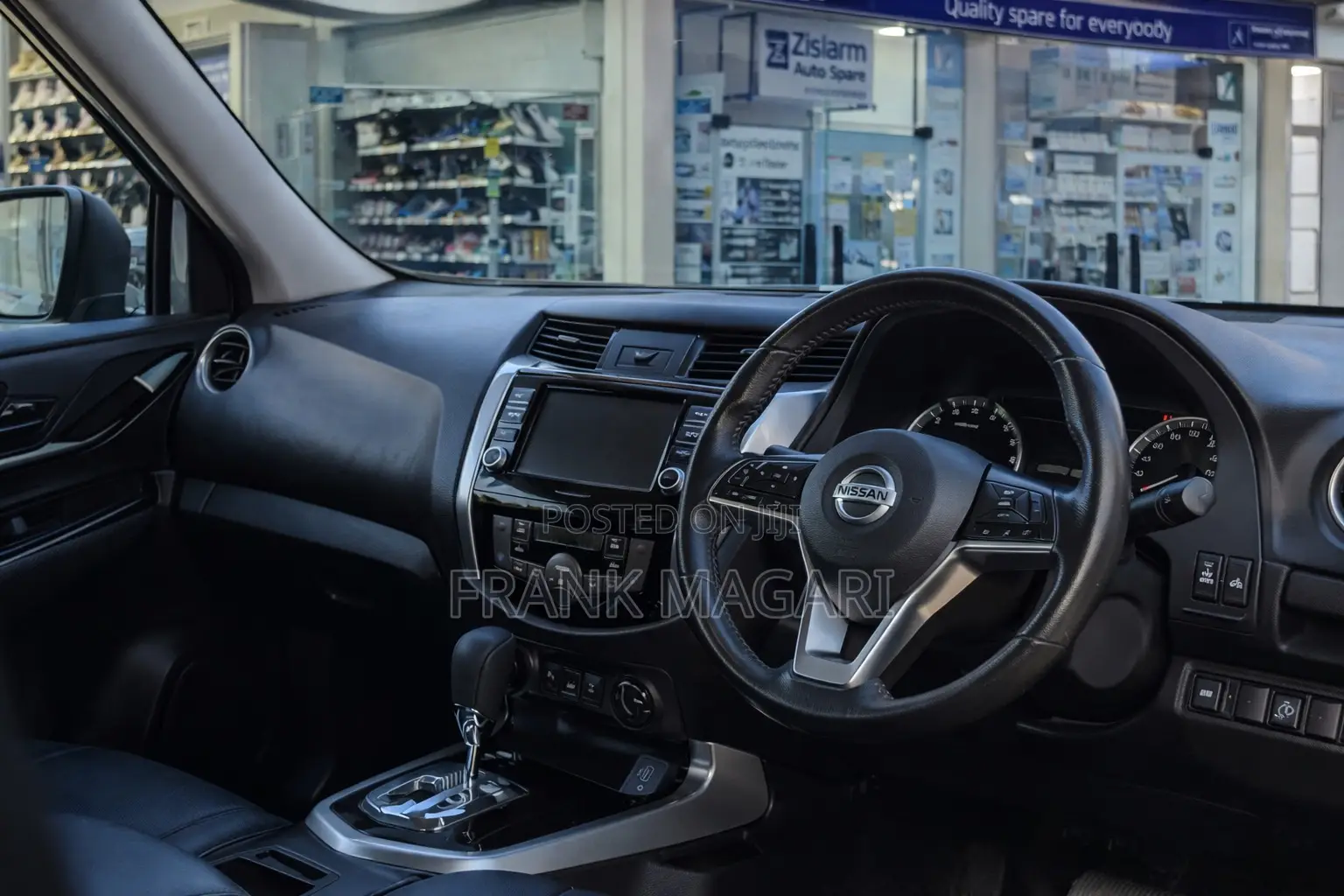 Nissan Navara 2022 Gray